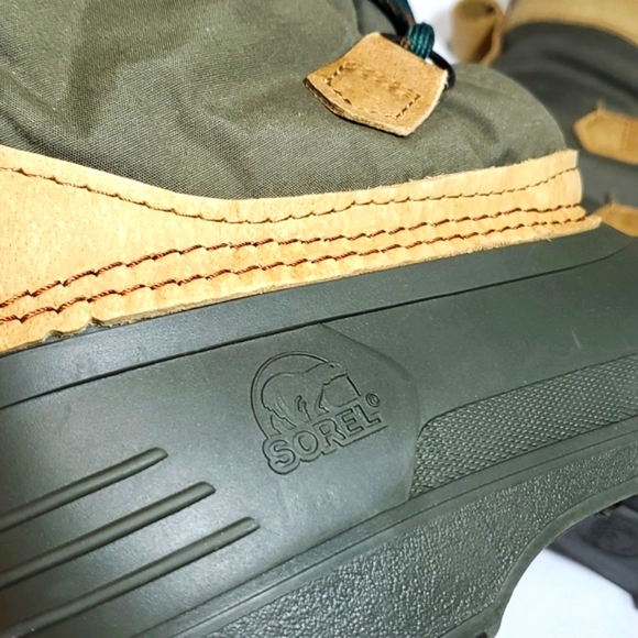 SOREL WINTER BOOTS MADE IN CANADA SIZE 6 WATERPROOF - Picture 13 of 13